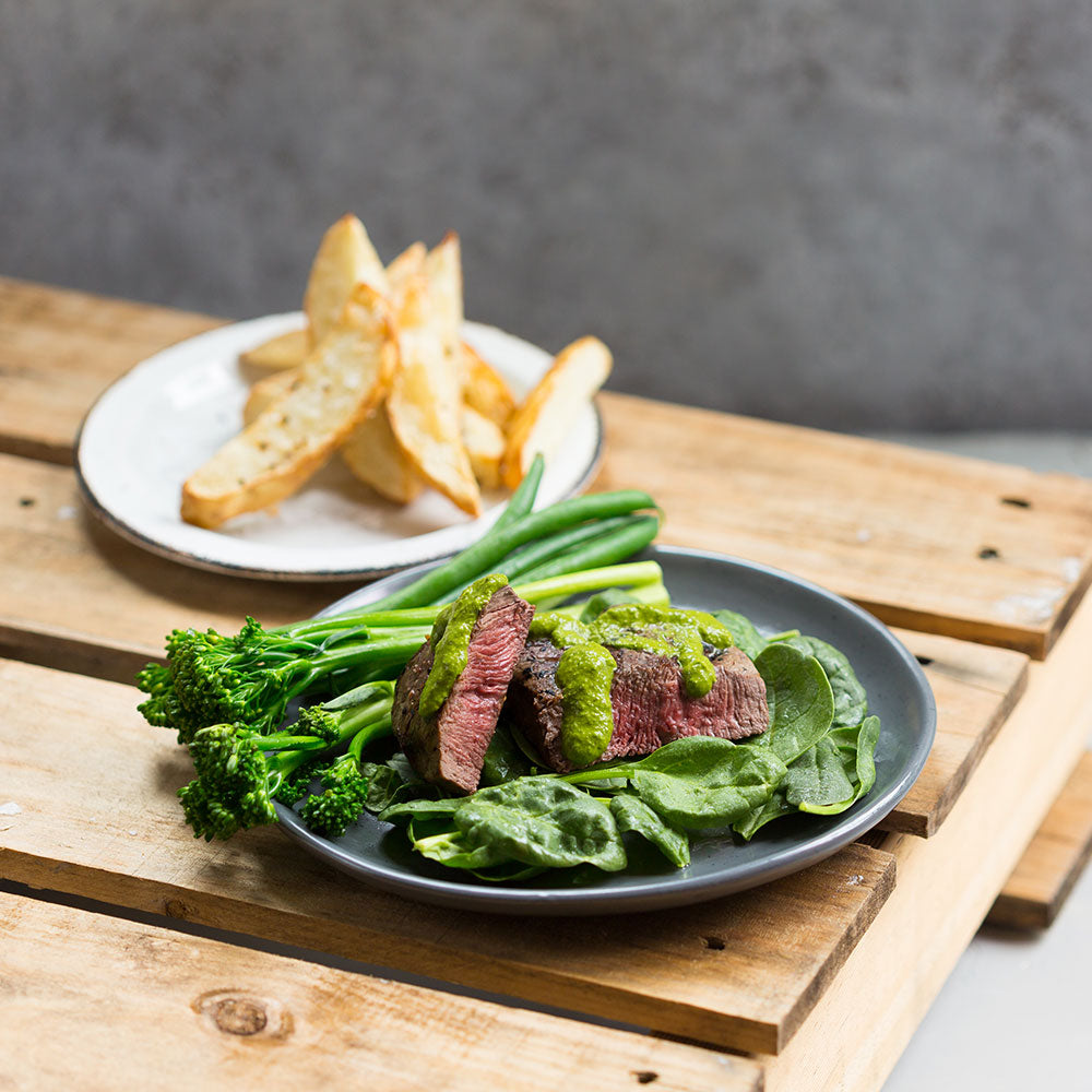 Steak w Thick Cut Chips &amp; Greens
